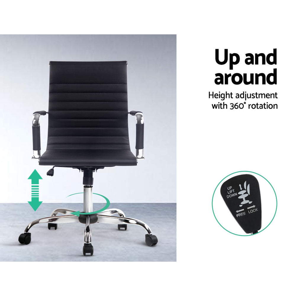 Black office chair with height adjustment and 360° rotation, chrome base, ergonomic design