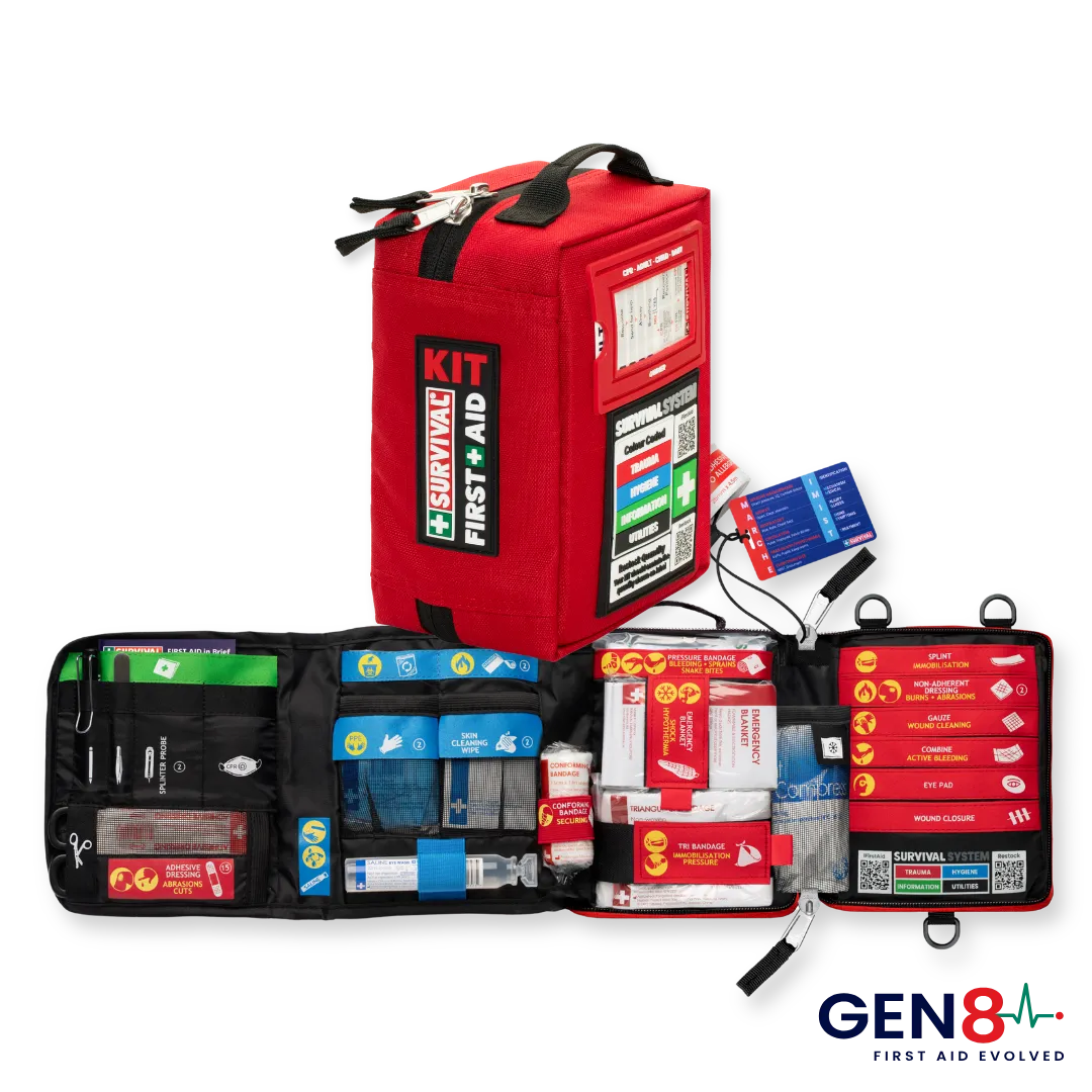 Organised layout with a mesh pocket for personal items or additional first aid supplies