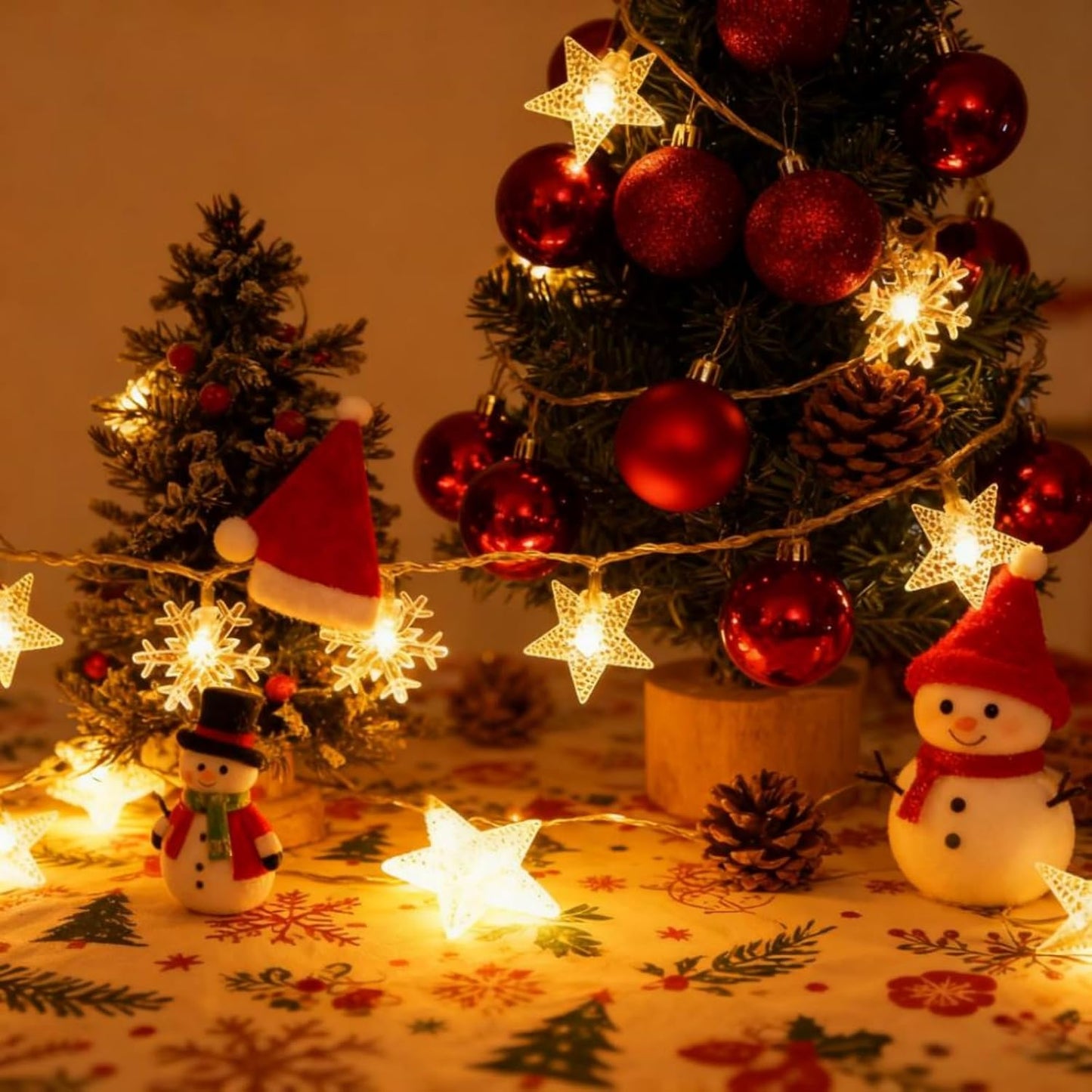 Indoor Christmas Lights - Star and Snowflake Light String - Christmas Decorations - Christmas Lights - Christmas Tree Lights - Living Room Mood Lighting - LED Lights - Window Decoration - Party Lights - Warm White - 1 Piece