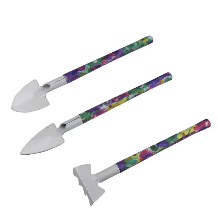 Green 5-Piece Compact Gardening Tool Set with Durable Case - Stacks Warehouse